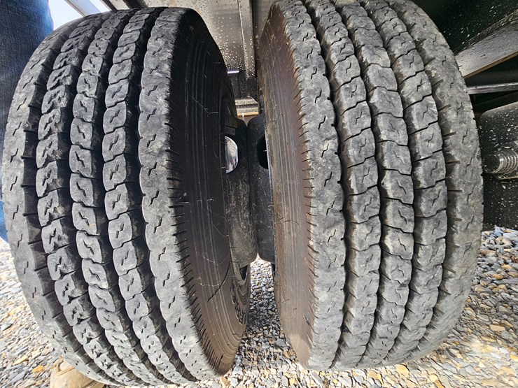 #22762-•-2025-ez-haul-32'-flatbed-trailer-image-34