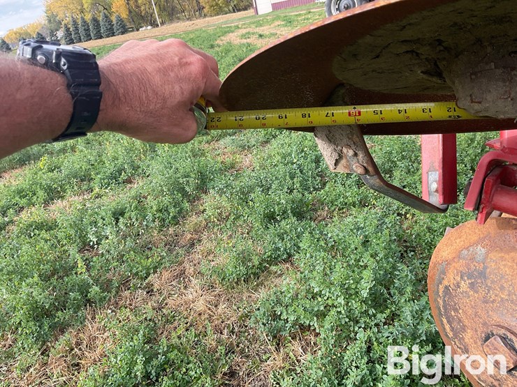 case-ih-3950-image-19