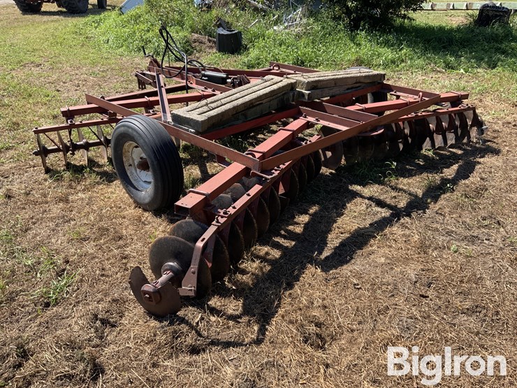 international-370-image-7