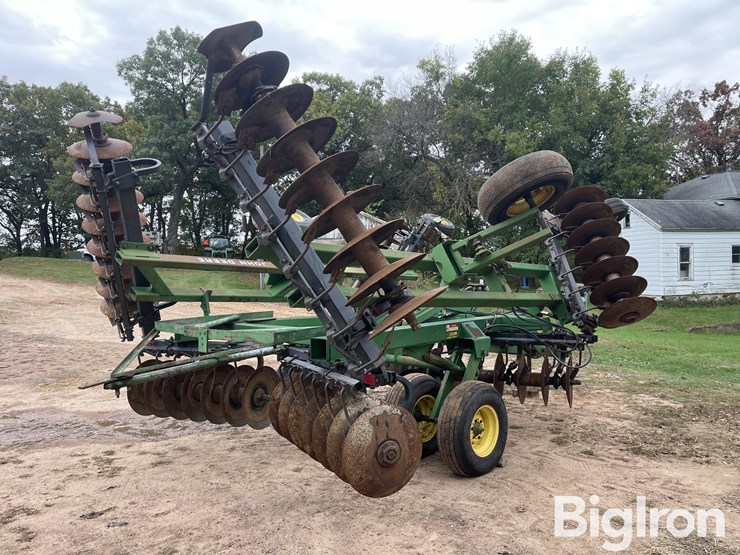 john-deere-635-image-5