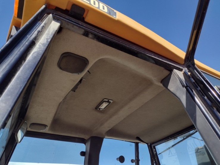 caterpillar-420d-image-18