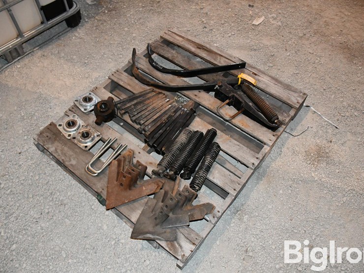 pallet-of-landoll-misc-parts-image-5