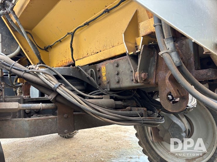 2015-ag-chem-rg1300b-image-37