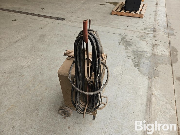 hobart-t-225-stick-welder-image-9