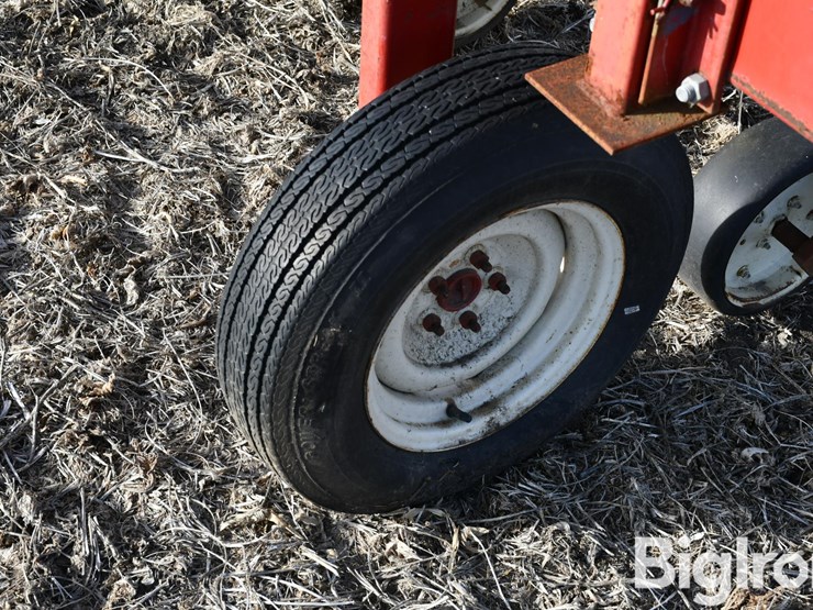 international-183-image-17