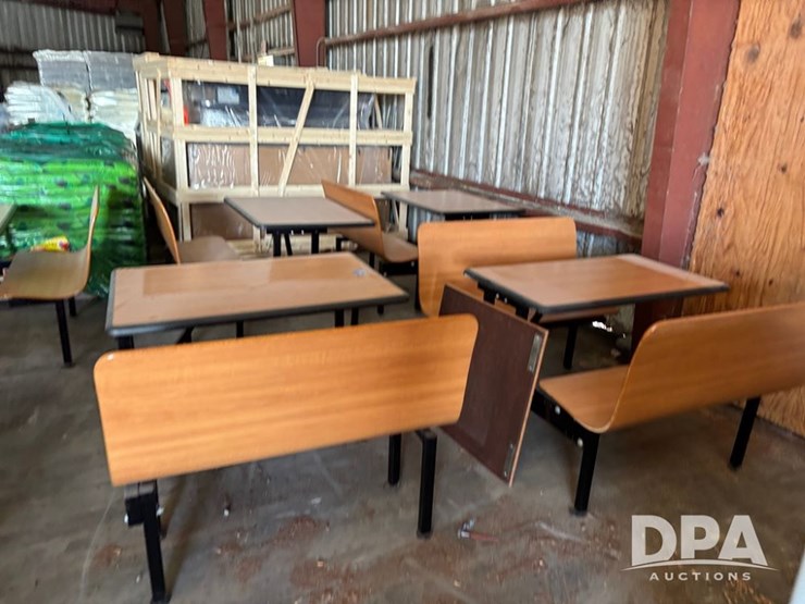 double-booths-(dr12598)-image-5