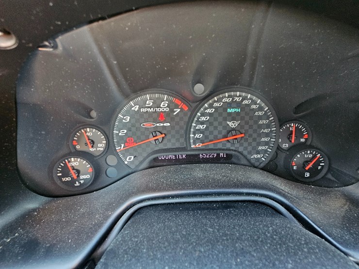 #22774-•-2002-chevrolet-corvette-z06-car-image-42