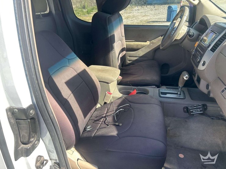 2015-nissan-frontier-image-25