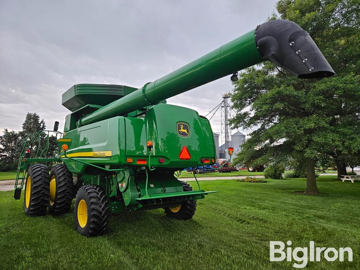 2011-john-deere-9770-sts-image-7