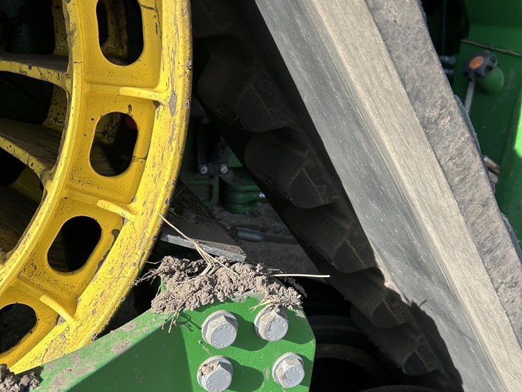 2023-john-deere-9rx-590-image-15