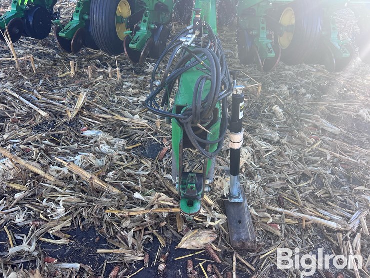 2008-john-deere-1760-image-16