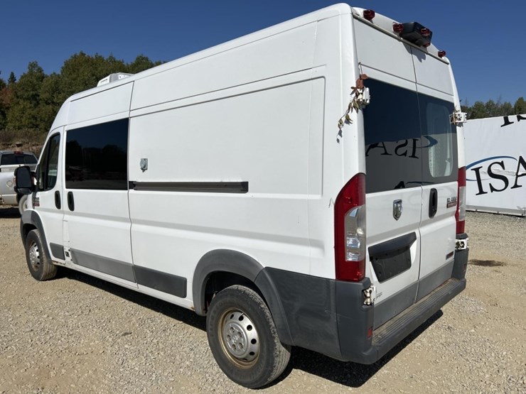 2016-ram-promaster-3500-image-3