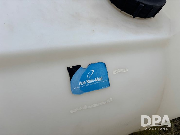 poly-tanks-(dr12626)-image-7