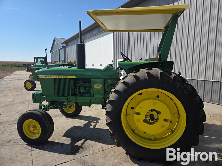 1972-john-deere-2520-image-8