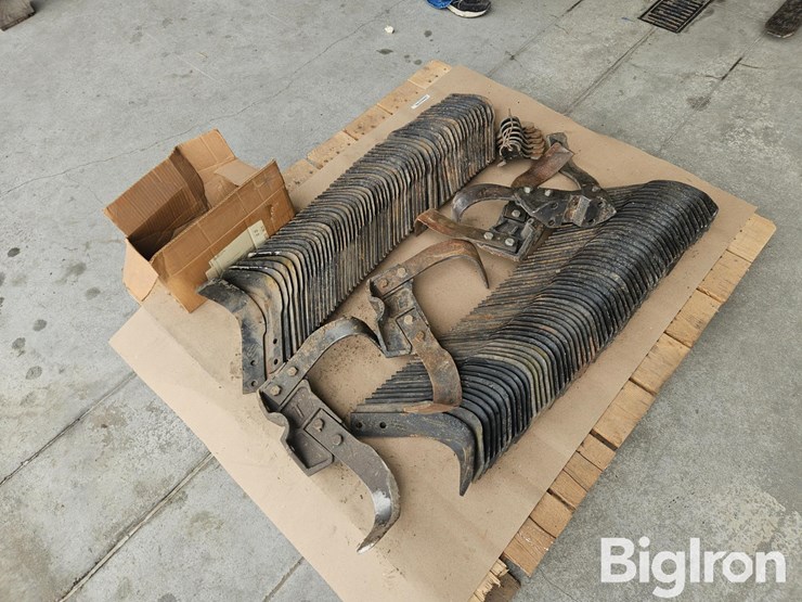 eversman-unused-tiller-knives-&-brackets-image-5