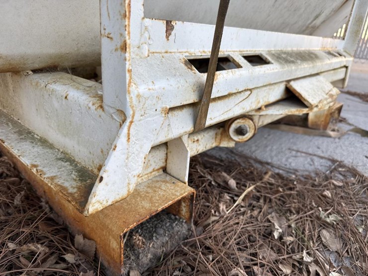 #4294-•-68“-hydraulic-skid-steer-mixer-attachment-image-14