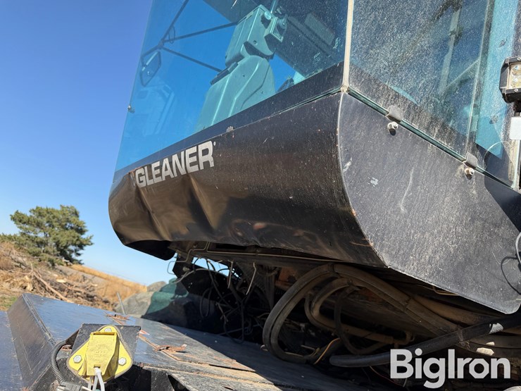 1998-gleaner-r72-image-16