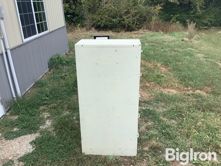 file-cabinets-image-7