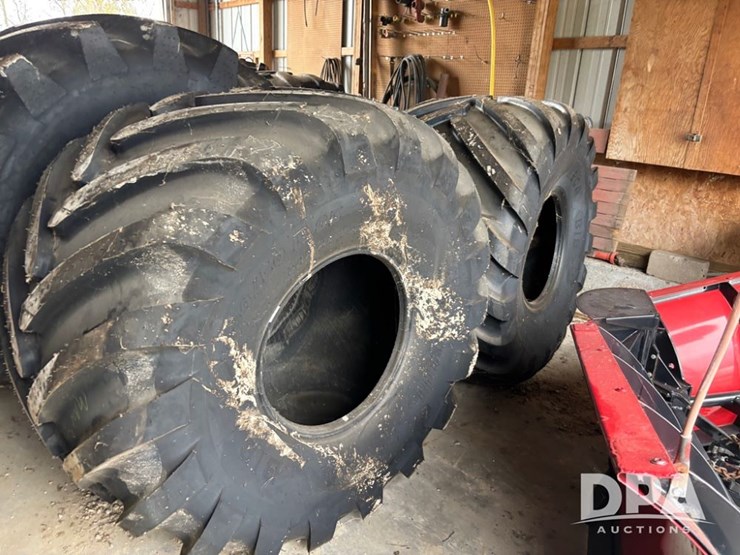 new-floater-tires-(dr12577)-image-1