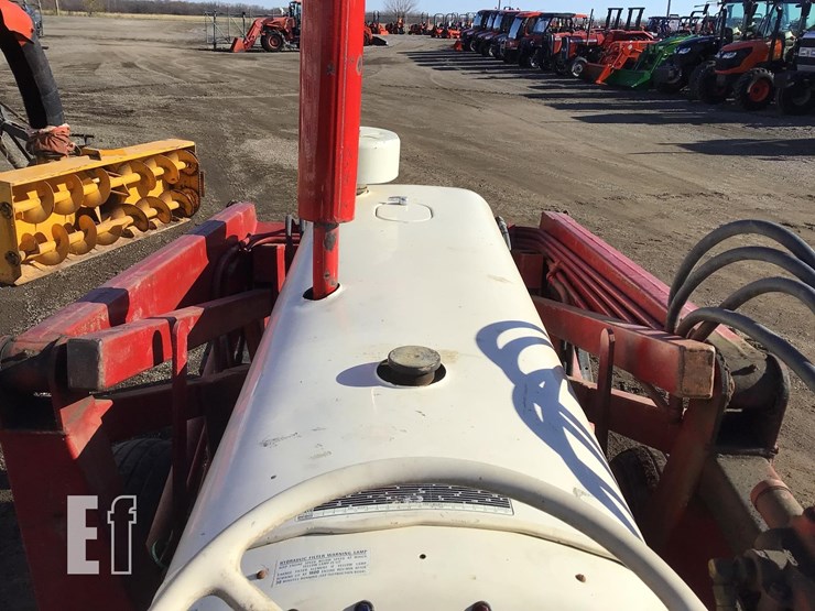 1971-david-brown-990-image-11