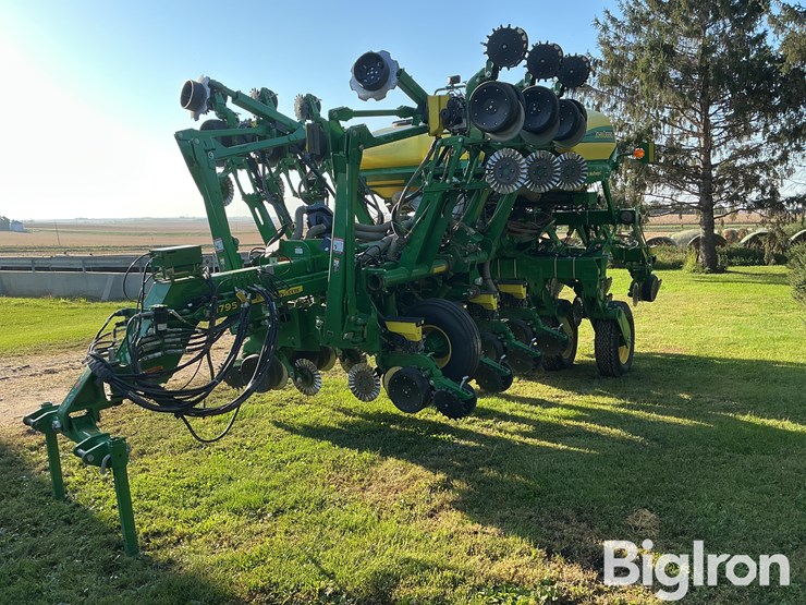 2018-john-deere-1795-image-1