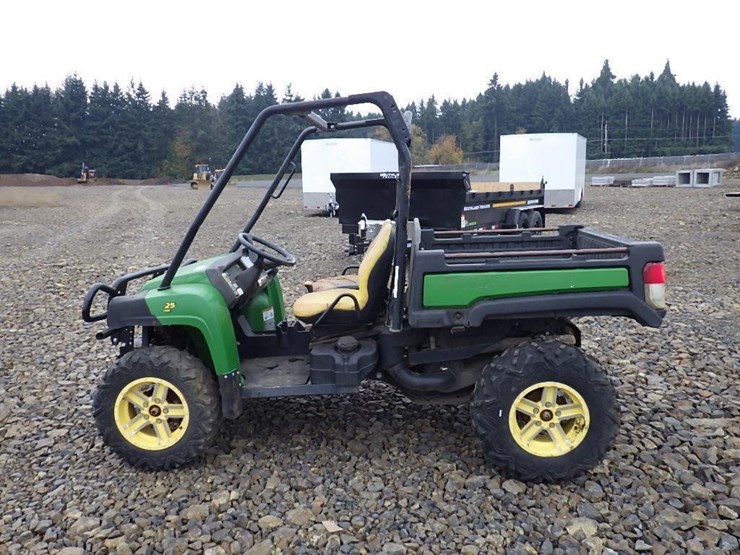 john-deere-gator-image-8