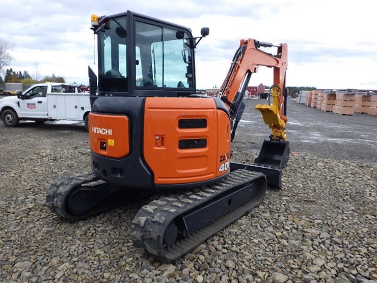 hitachi-zx40u-image-4