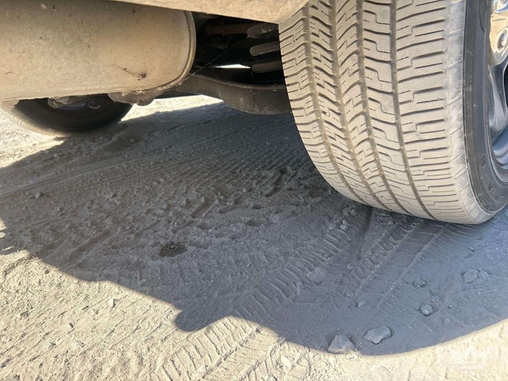 2017-ford-explorer-image-31