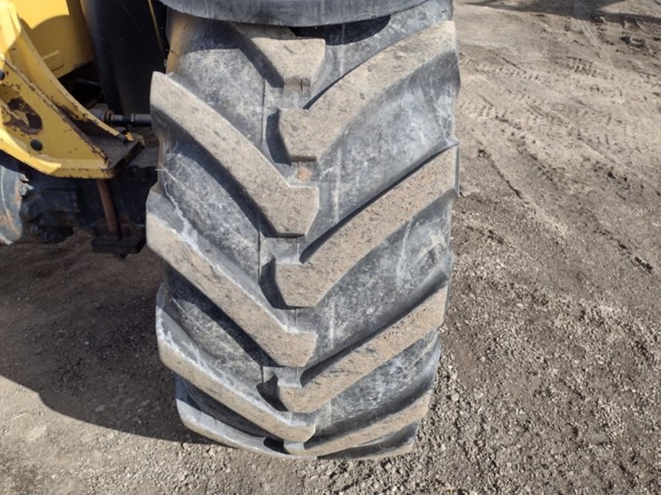 13-cat-407c-telehandler-w/bucket-&-forks-(qea-5956)-image-21