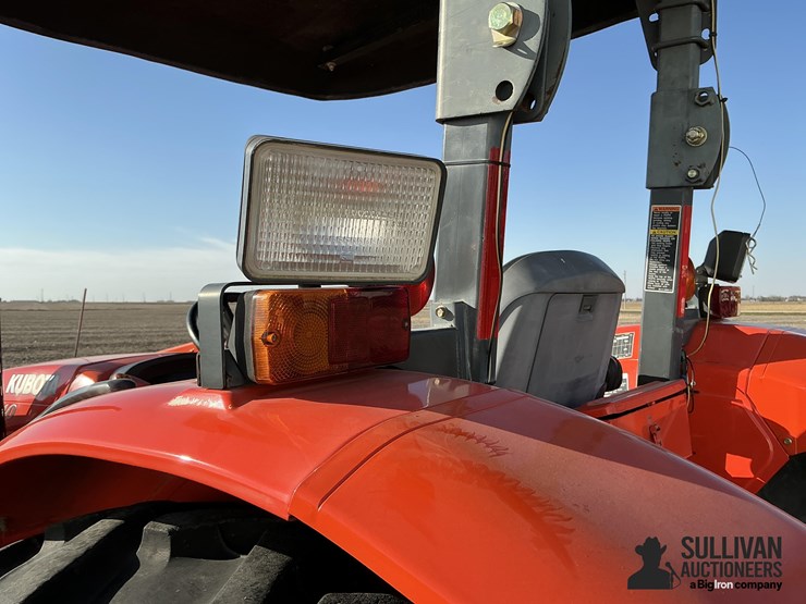 2012-kubota-m7040f-image-17
