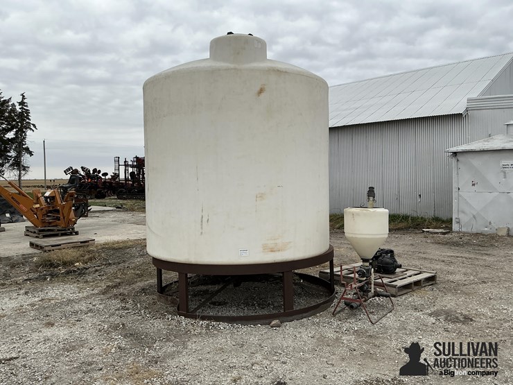 ace-roto-mold-water-storage-tank-image-1