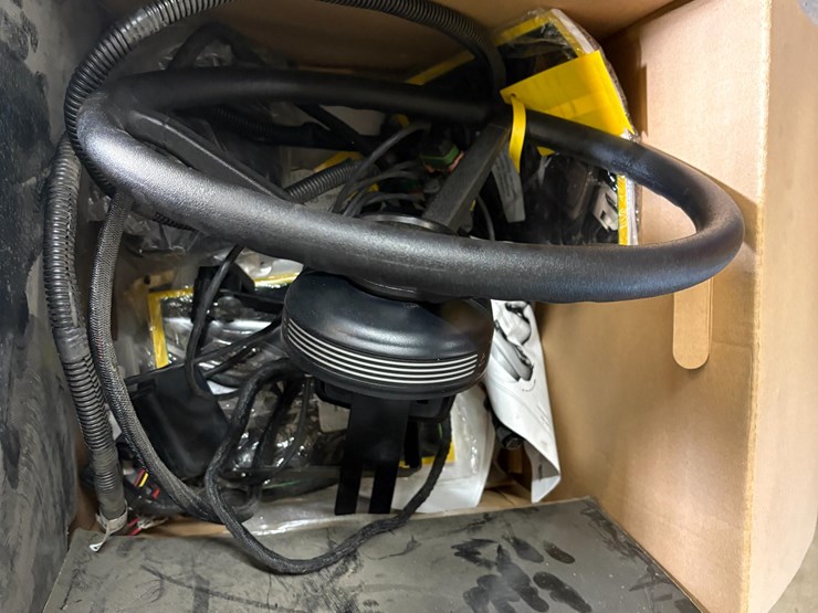 john-deere-200-image-7