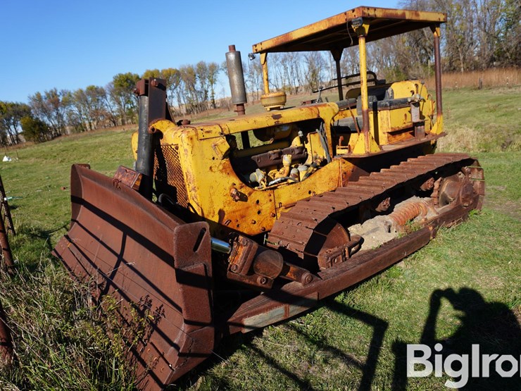 caterpillar-d6-image-1