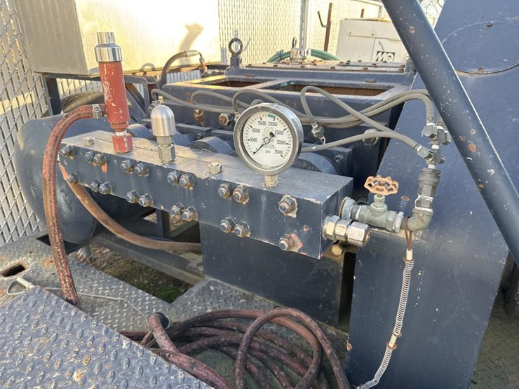 #1471-•-1991-gardner-denver-hp-10k-psi-towable-pressure-wa-image-26