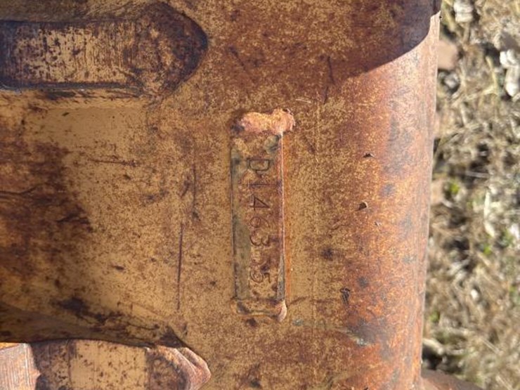 #3811-•-approx.-22"-tooth-bucket-image-7