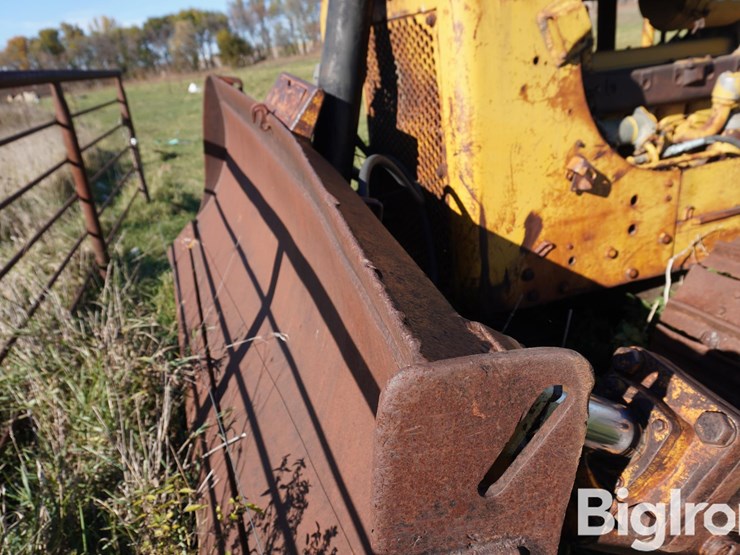 caterpillar-d6-image-17