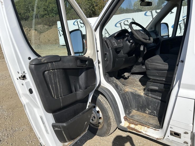 2016-ram-promaster-3500-image-23