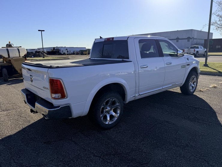 2016-dodge-1500-image-5