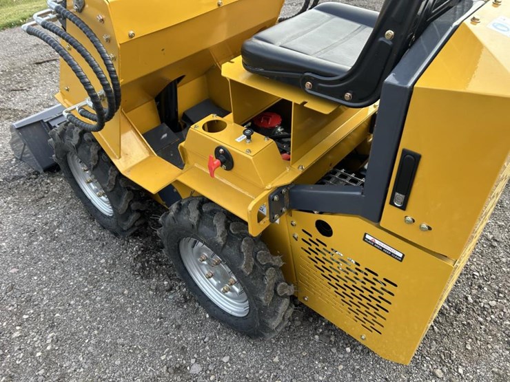 #2713-•-2025-infront-yf400-mini-skid-steer-image-10
