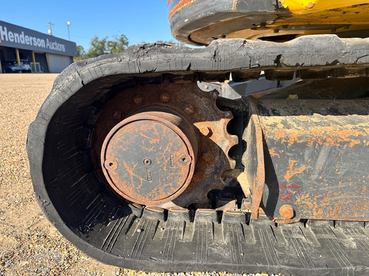 2015-komatsu-pc45mr-image-12