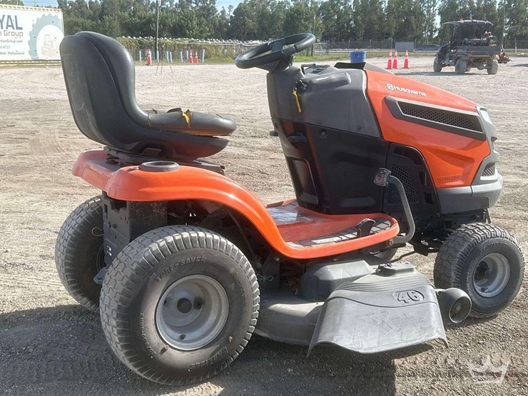 husqvarna-46in-riding-mower-image-3