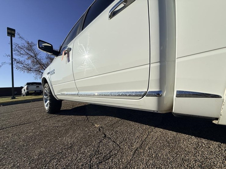 2016-dodge-1500-image-20