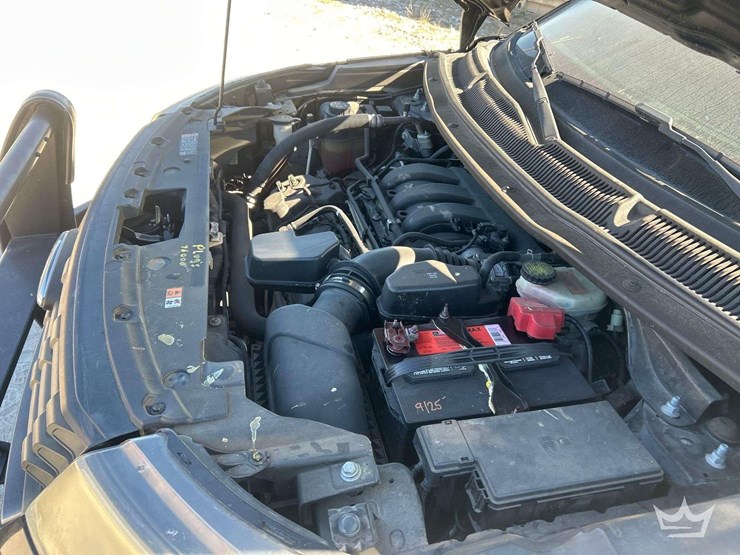 2017-ford-explorer-image-8