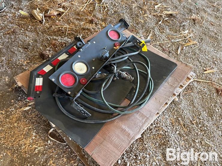 pallet-of-truck-parts-image-4