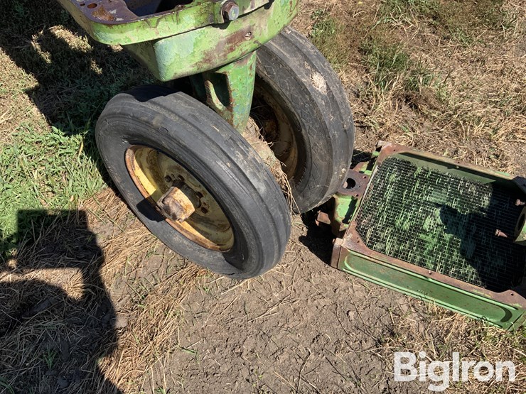 1956-john-deere-720-image-13