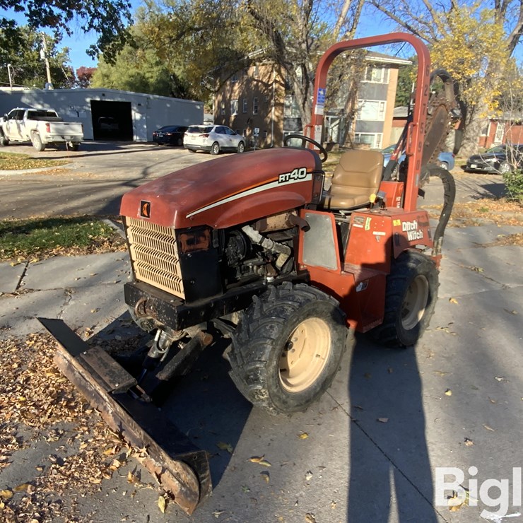 2006 DITCH WITCH RT40