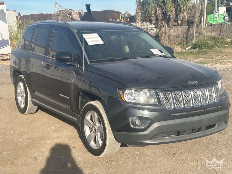 2015-jeep-compass-image-2