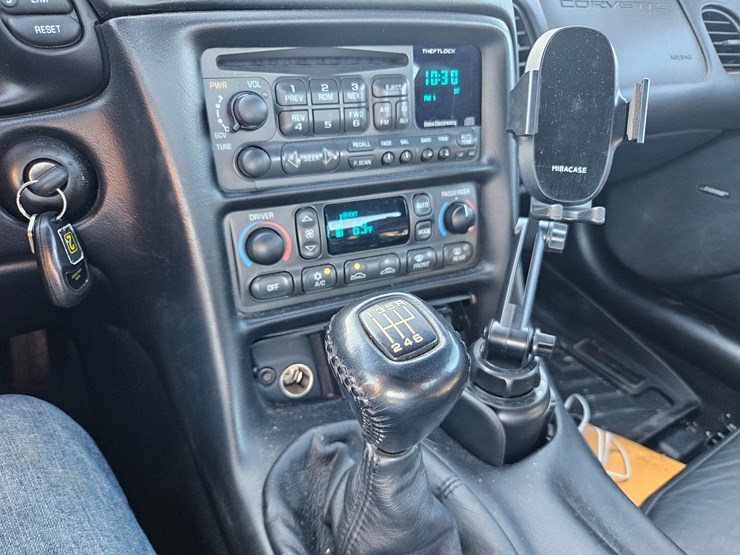 #22774-•-2002-chevrolet-corvette-z06-car-image-45