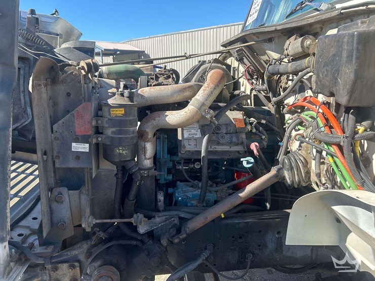 1999-international-f-4900-t/a-cab-and-chassis-truck-image-8