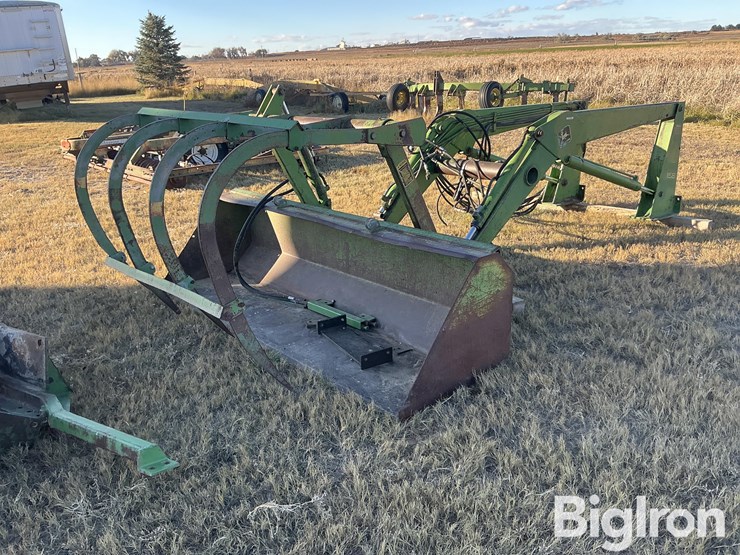 john-deere-158-image-8